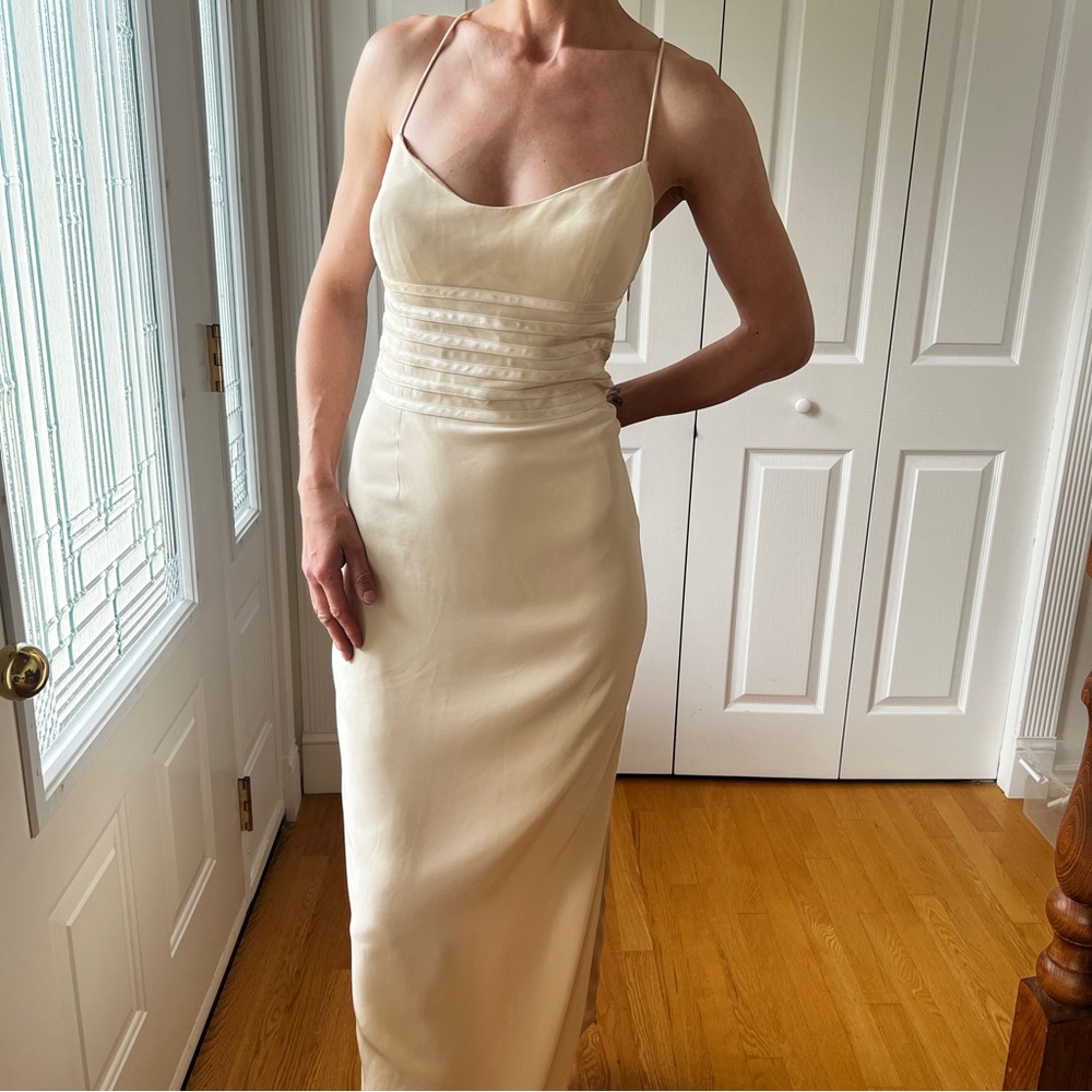 Y2K Elegant Cream Evening Gown - Picture 8 of 10